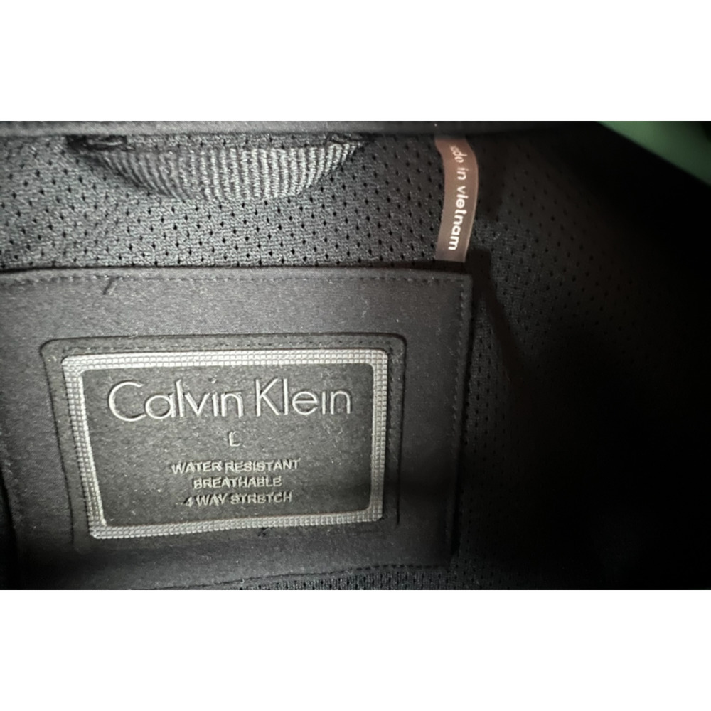 Calvin Klein Men's Water Resistant Soft Shell Bottom Jacket, Breathable L Used - Picture 3 of 7